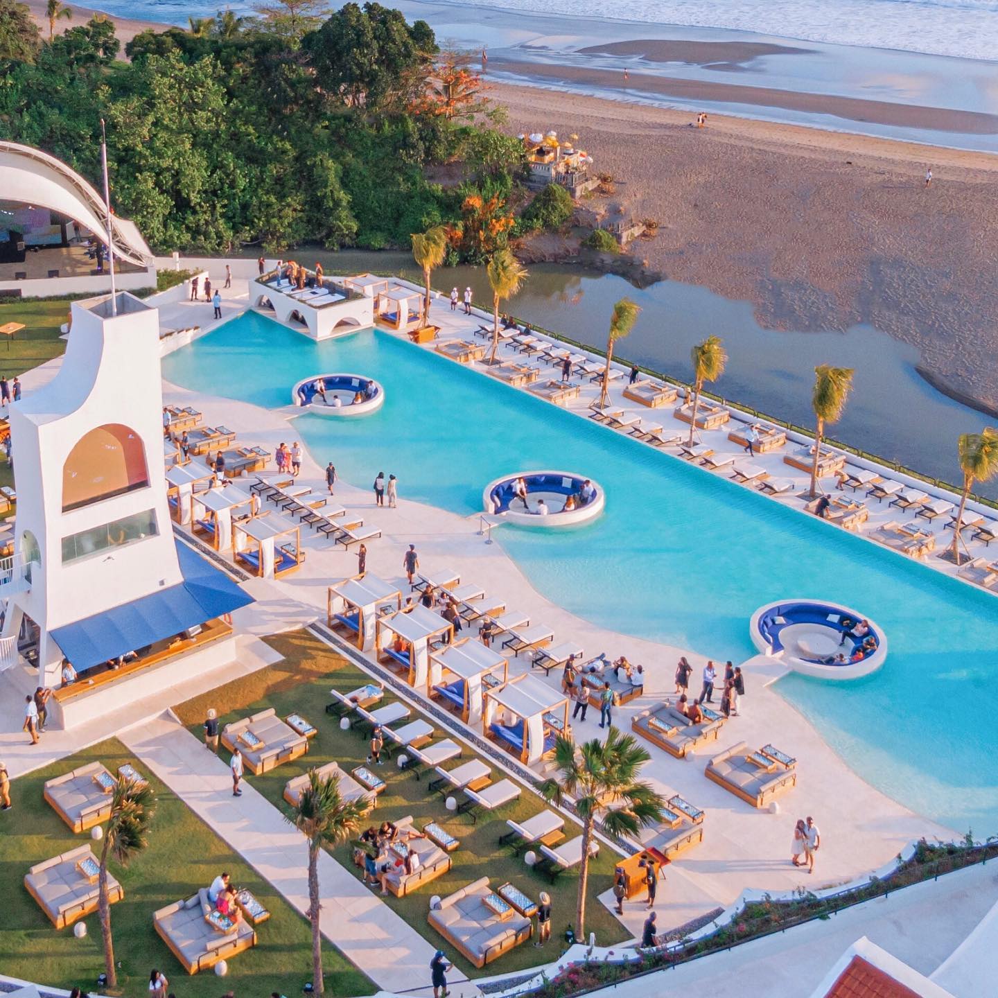 Luxevacay - Bali - Cafe del Mar Beach Club in Canggu