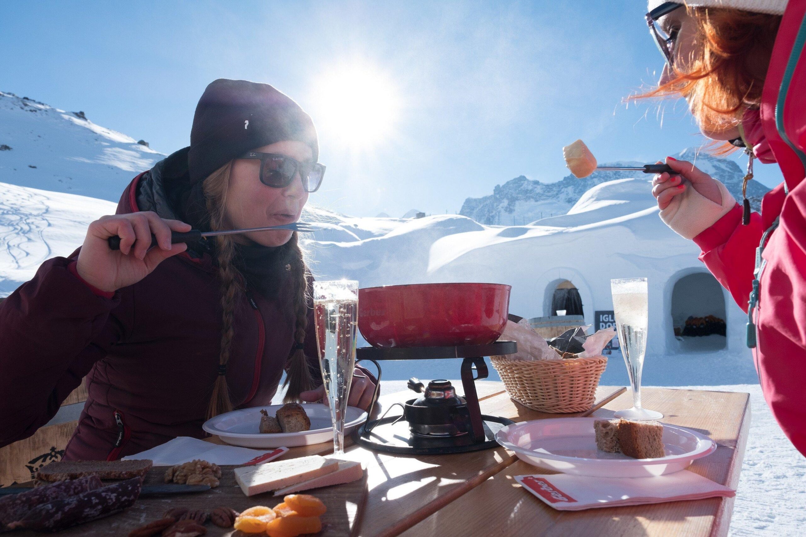 Luxevacay - Zermatt Restaurants - Iglu-Dorf Zermatt