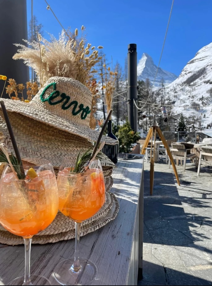 Luxevacay - Zermatt Ski Resort - Cervo Bar Lounge